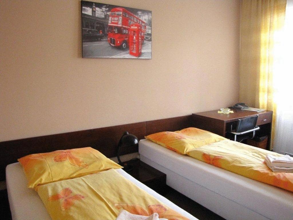 Hotel Bila Ruze Brno Luaran gambar