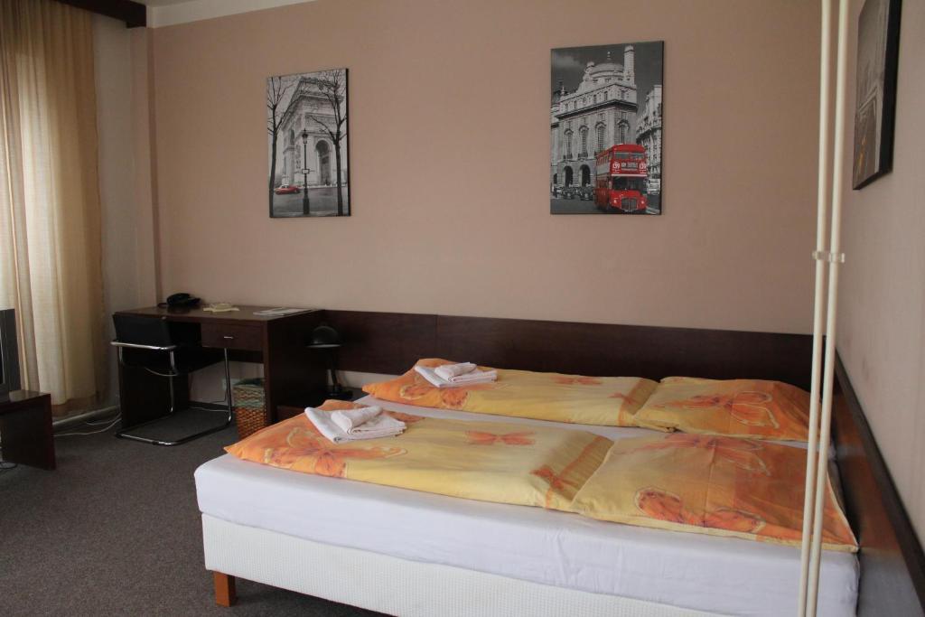 Hotel Bila Ruze Brno Luaran gambar