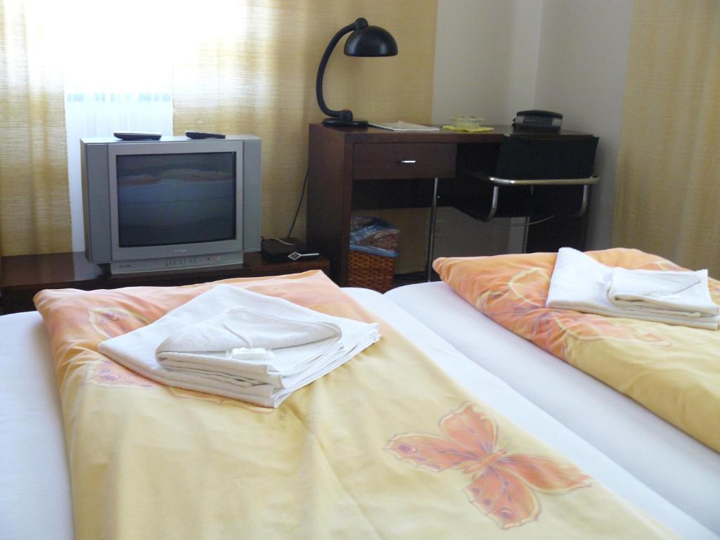 Hotel Bila Ruze Brno Luaran gambar